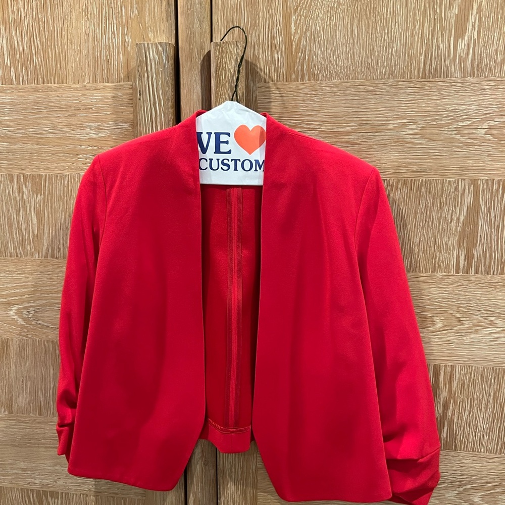 Babaton Red Blazer Classic Cropped Design
